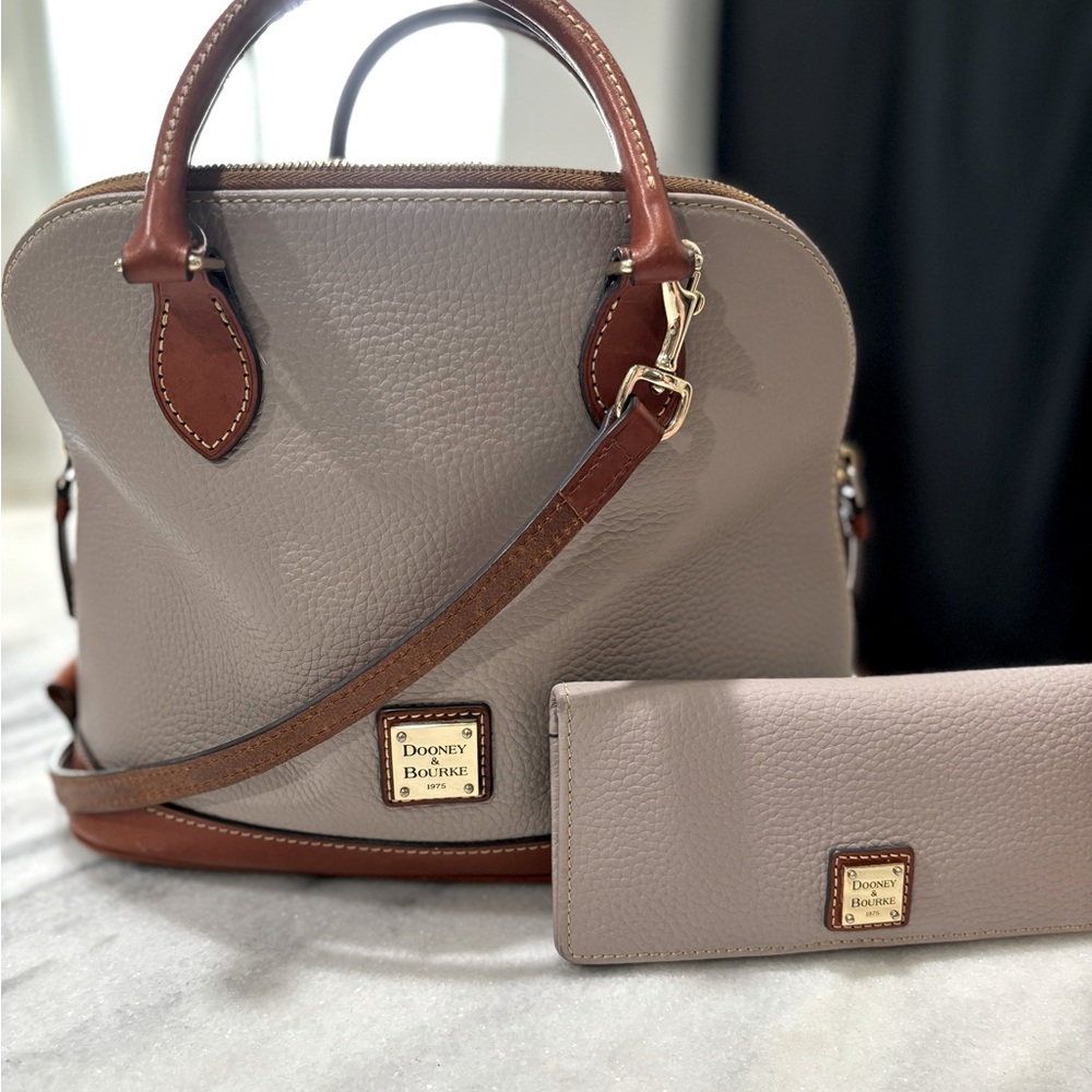 Dooney & Bourke
